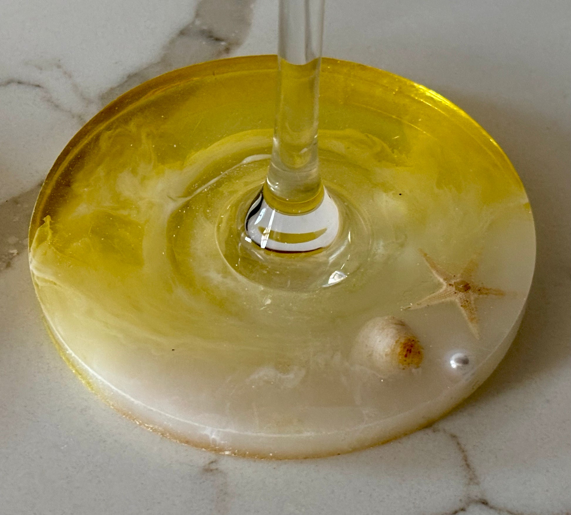 Tropical resin wine glass set with summer beach vibes